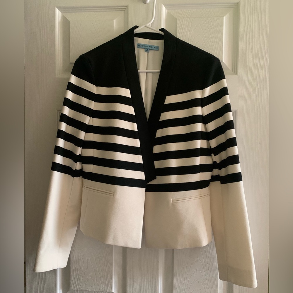 Black & White Striped Blazer 🏁